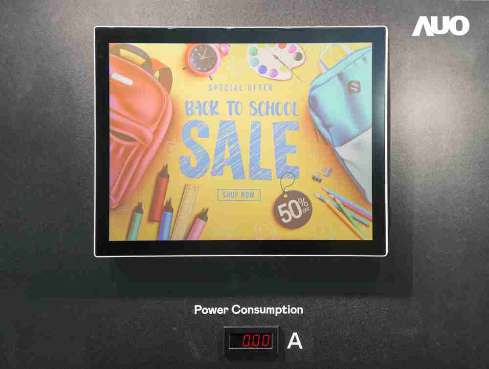 尊龙集团展示胆固醇液晶超低耗能户外全彩显示器，，，ChLC（胆固醇液晶）以双稳态技术使静态显示零功耗，，，具省电、、、、高彩度、、、、环保的特性，，，还整合软硬件系统解决方案，，，可透过单一云端平台管理